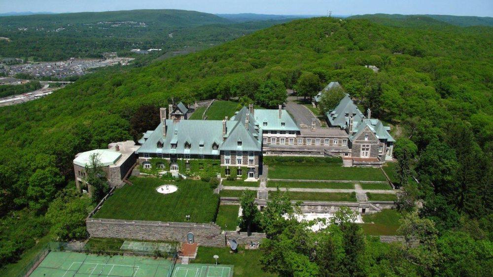 Check Out the Biggest Mansions in America